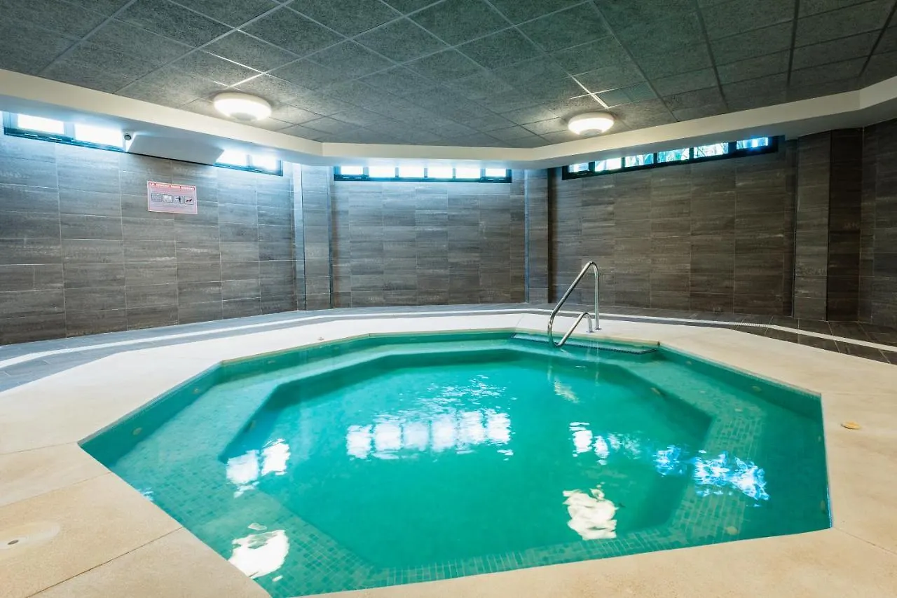 Apartment With 3 Bedrooms, Terrace, Indoor Pool And Sauna At 100 M From The Beach In Puerto Banus 마르베야 0*,  스페인