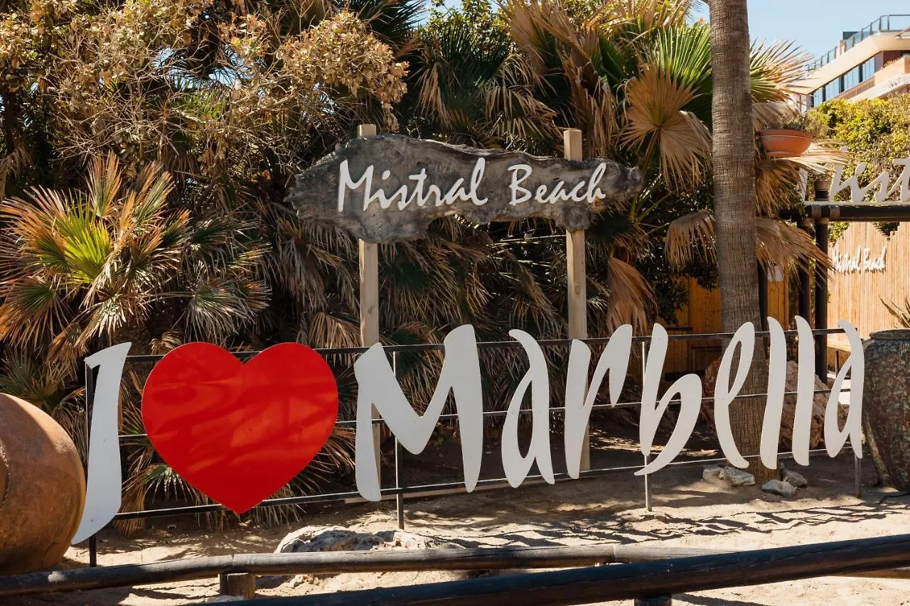 Apartment With 3 Bedrooms, Terrace, Indoor Pool And Sauna At 100 M From The Beach In Puerto Banus 마르베야