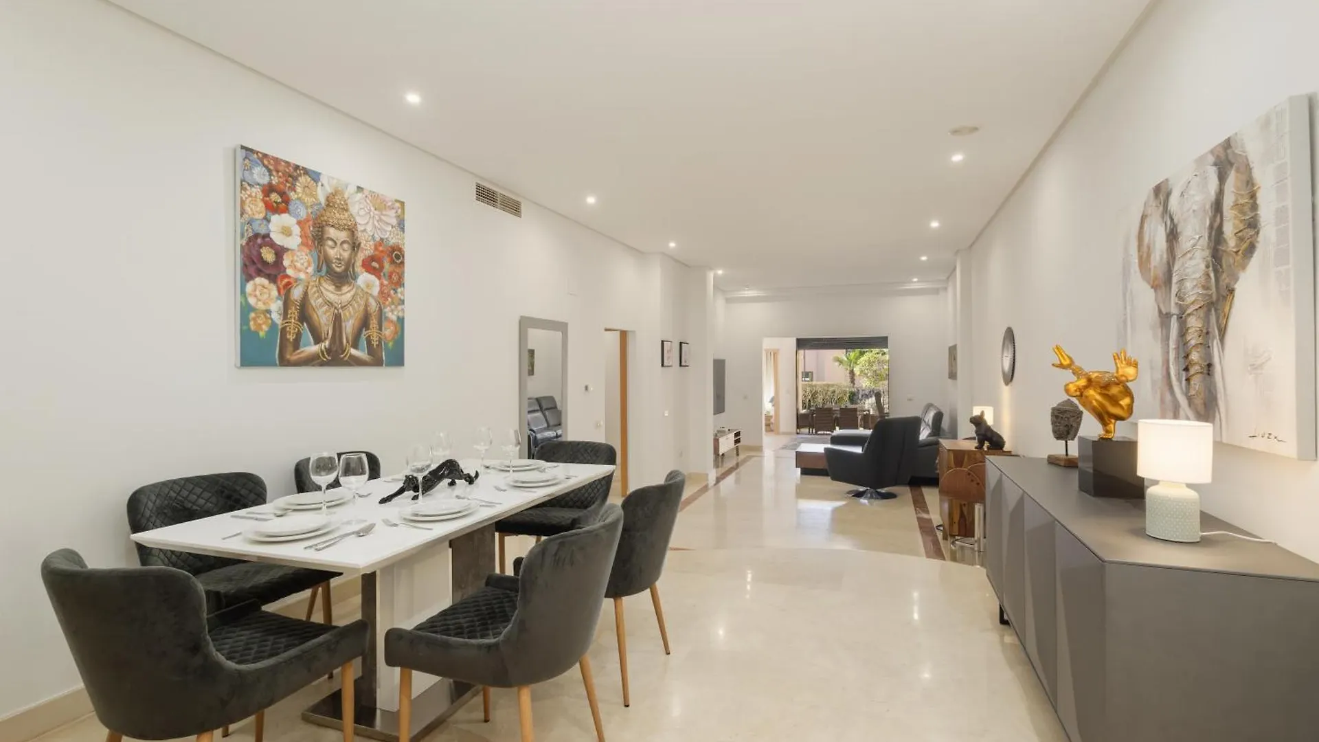 Apartment With 3 Bedrooms, Terrace, Indoor Pool And Sauna At 100 M From The Beach In Puerto Banus 마르베야 스페인